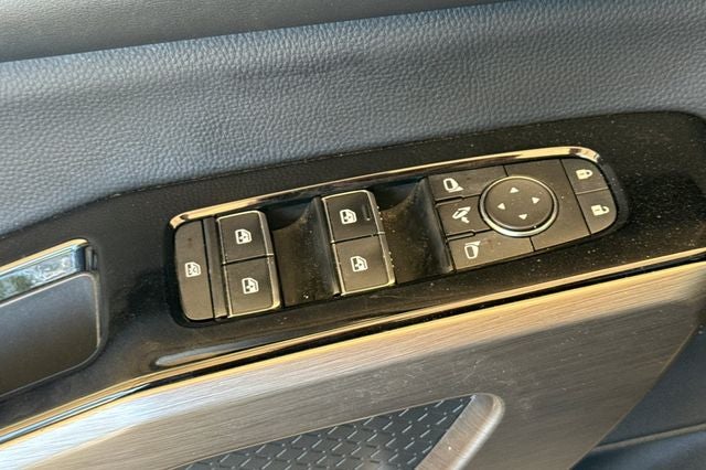 2023 Nissan Pathfinder Platinum PLATIMUM