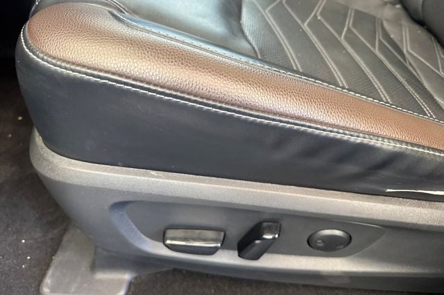 2023 Nissan Pathfinder Platinum PLATIMUM