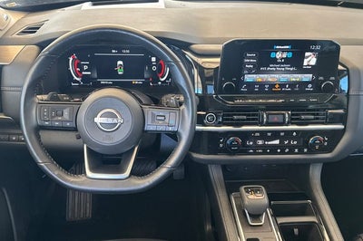 2023 Nissan Pathfinder Platinum PLATIMUM