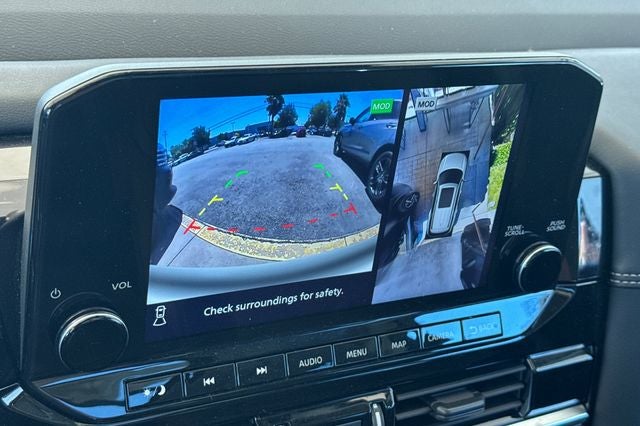 2023 Nissan Pathfinder Platinum PLATIMUM