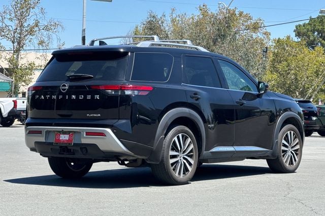 2023 Nissan Pathfinder Platinum PLATIMUM