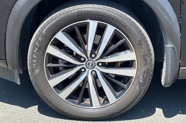 2023 Nissan Pathfinder Platinum PLATIMUM
