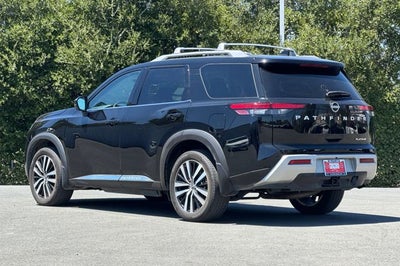 2023 Nissan Pathfinder Platinum PLATIMUM