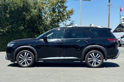 2023 Nissan Pathfinder Platinum PLATIMUM