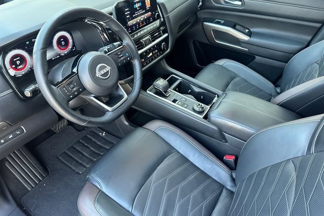 2024 Nissan Pathfinder Platinum PLATINUM 4WD