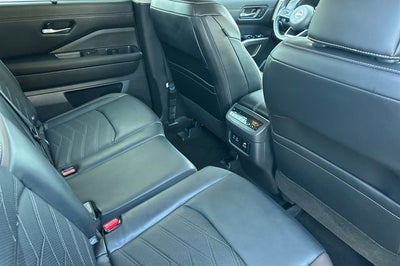 2025 Nissan Pathfinder Platinum PLATINUM 4WD