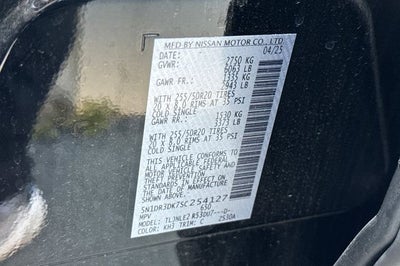 2025 Nissan Pathfinder Platinum