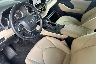 2024 Toyota Highlander XLE XLE