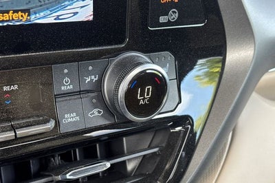 2024 Toyota Highlander XLE XLE