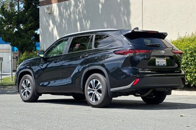 2024 Toyota Highlander XLE XLE