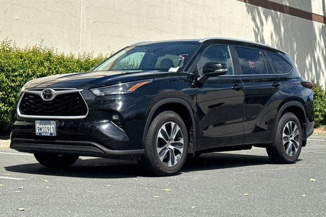2024 Toyota Highlander XLE XLE