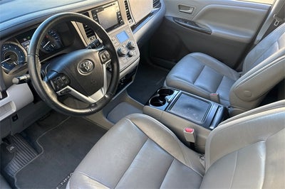 2020 Toyota Sienna XLE 7 Passenger