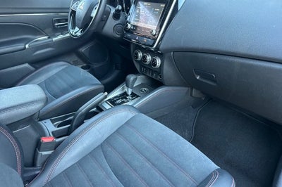 2025 Mitsubishi Outlander Sport 2.0 SE