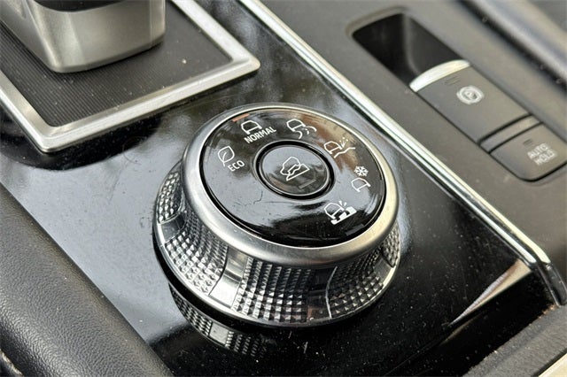 2024 Mitsubishi Outlander SE SE