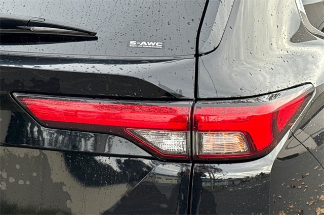 2024 Mitsubishi Outlander SE SE