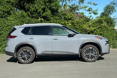 2025 Nissan Rogue SL SL PREMIUM & TECH PKG