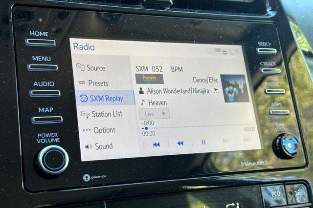 2022 Toyota Prius LE LE FWD