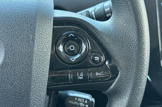 2022 Toyota Prius LE LE FWD