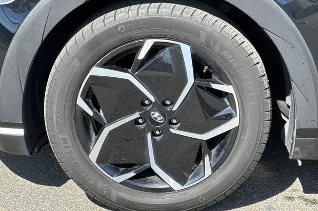 2024 Hyundai IONIQ 5 SEL SEL LONG RANGE