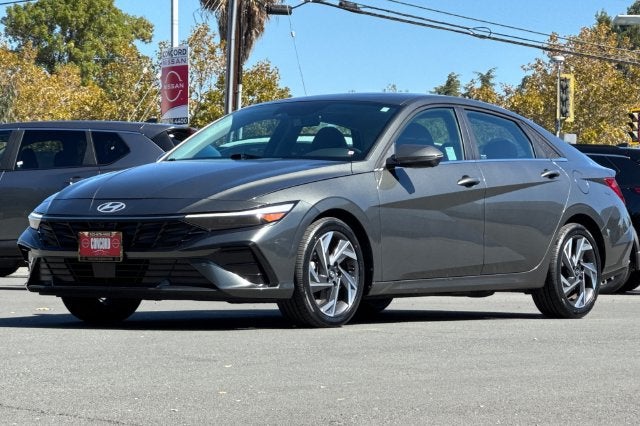 2024 Hyundai Elantra Limited