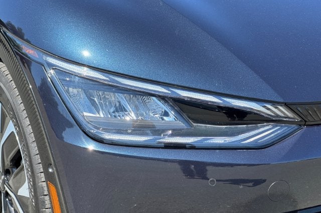 2023 Kia EV6 Wind