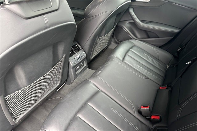 2024 Audi A4 45 S line Premium Plus quattro