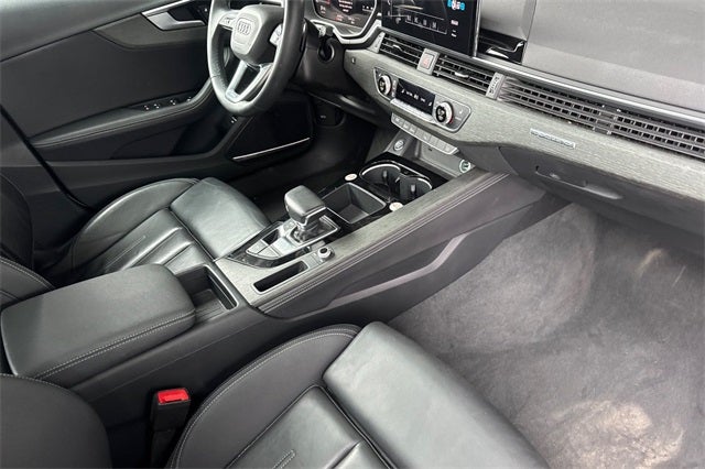2024 Audi A4 45 S line Premium Plus quattro