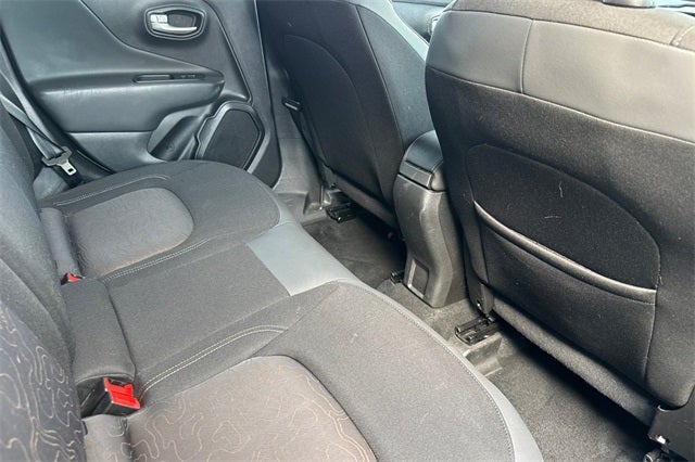 2023 Jeep Renegade Latitude LATITUDE 4WD