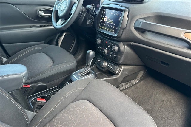 2023 Jeep Renegade Latitude LATITUDE 4WD