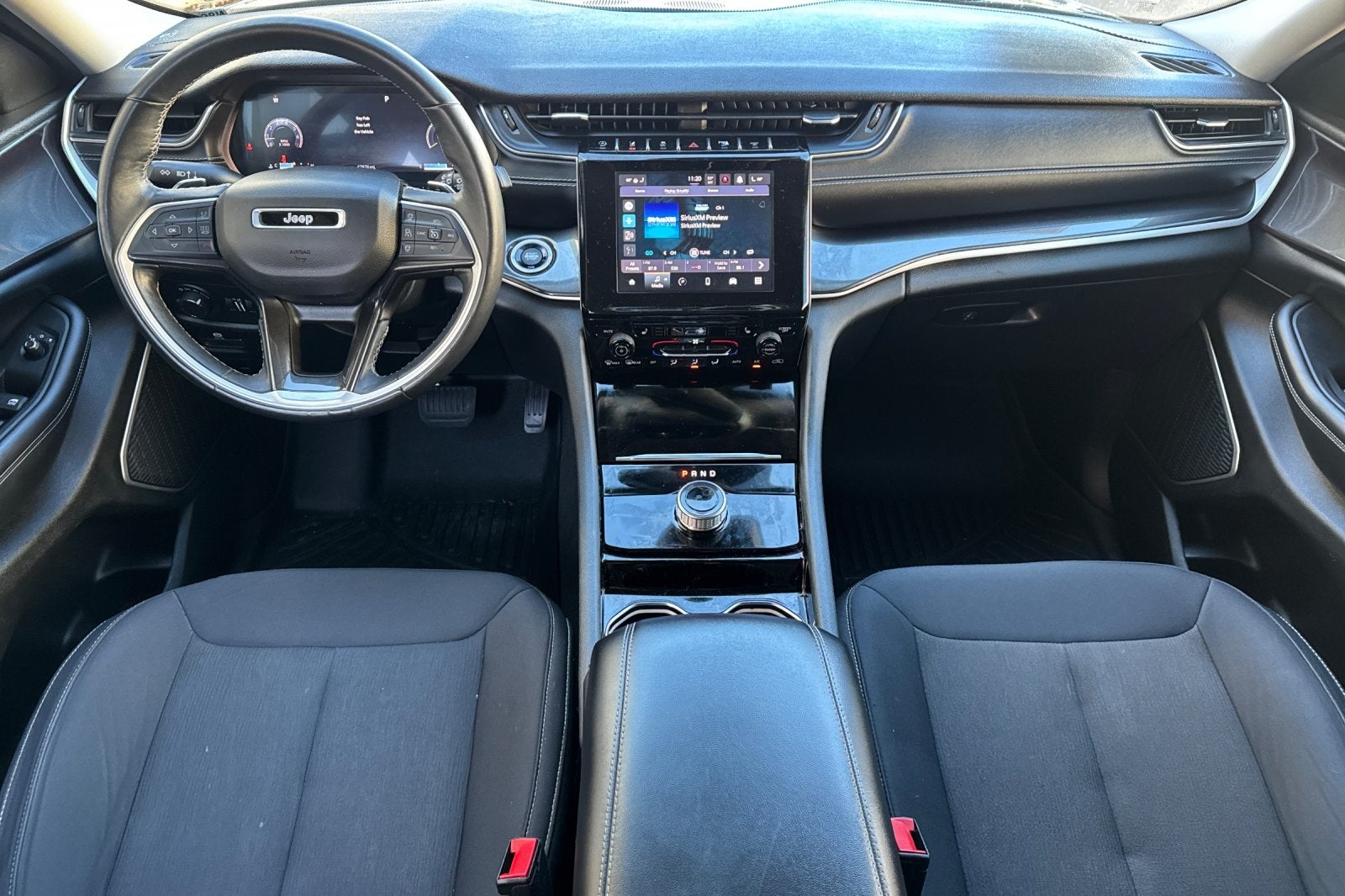 2022 Jeep Grand Cherokee L Laredo