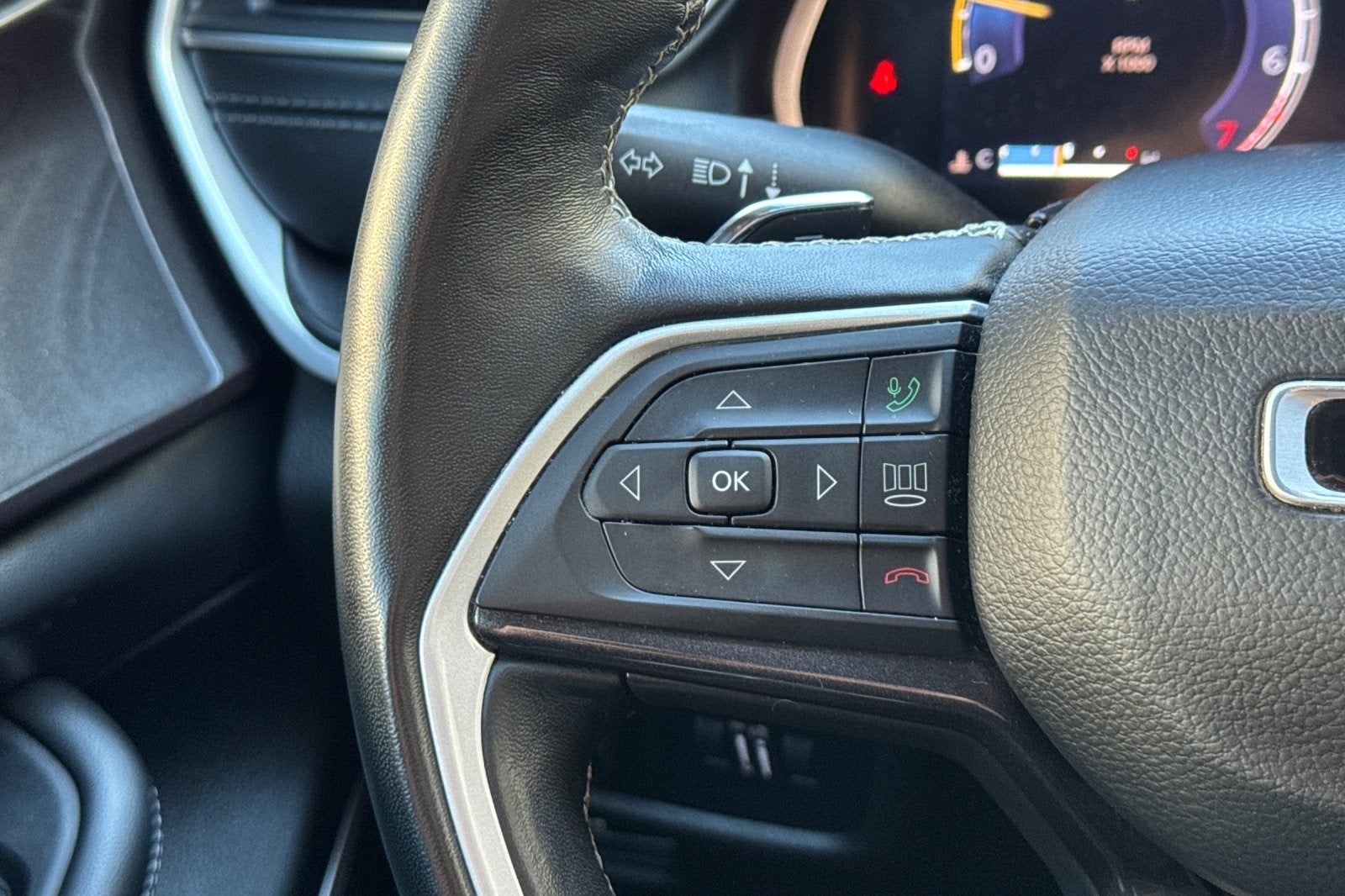 2022 Jeep Grand Cherokee L Laredo