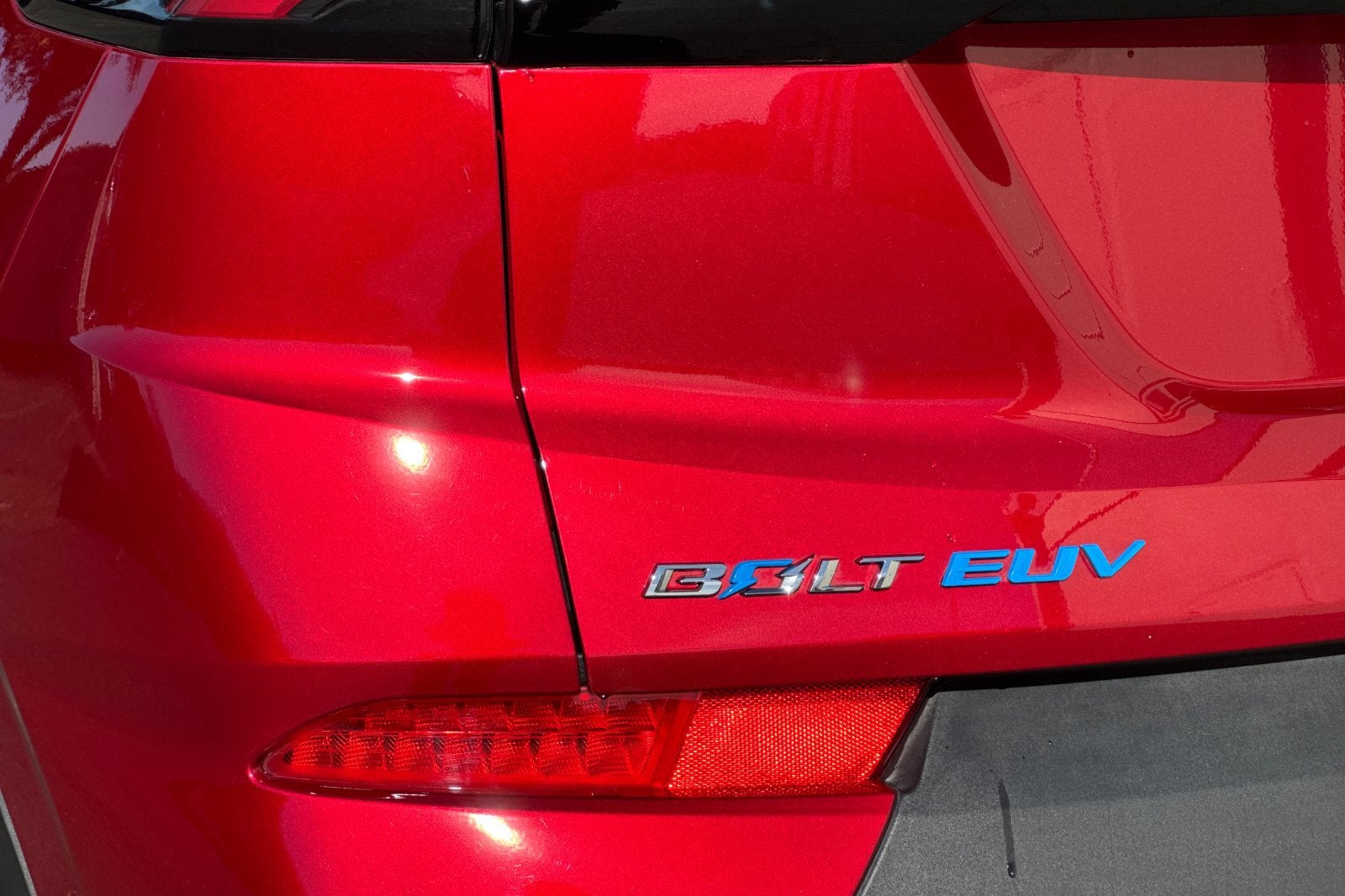 2023 Chevrolet Bolt EUV LT