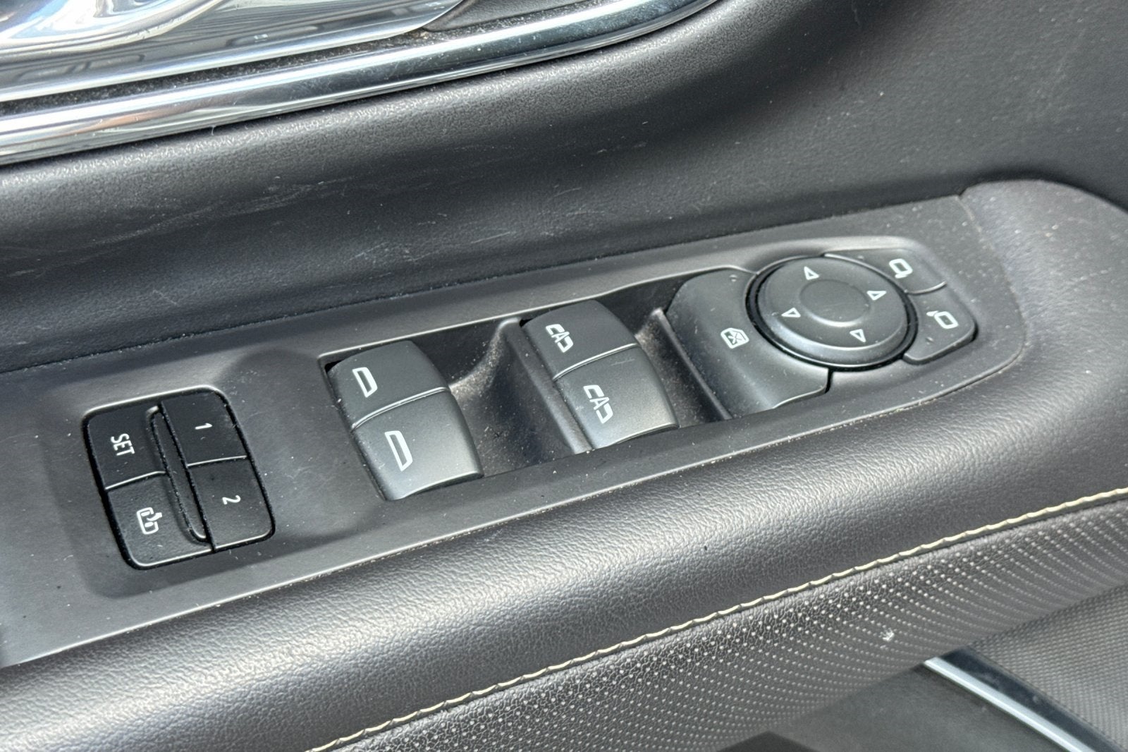 2024 GMC Yukon XL SLT SLT