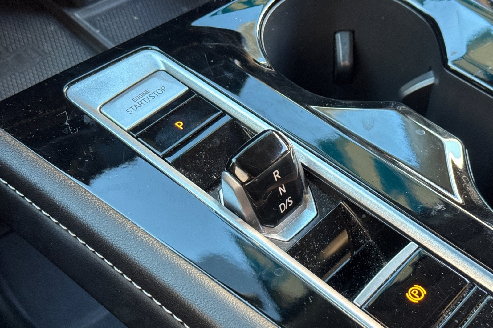 2024 Volkswagen Atlas 2.0T SE w/Technology SE TECHNOLOGY