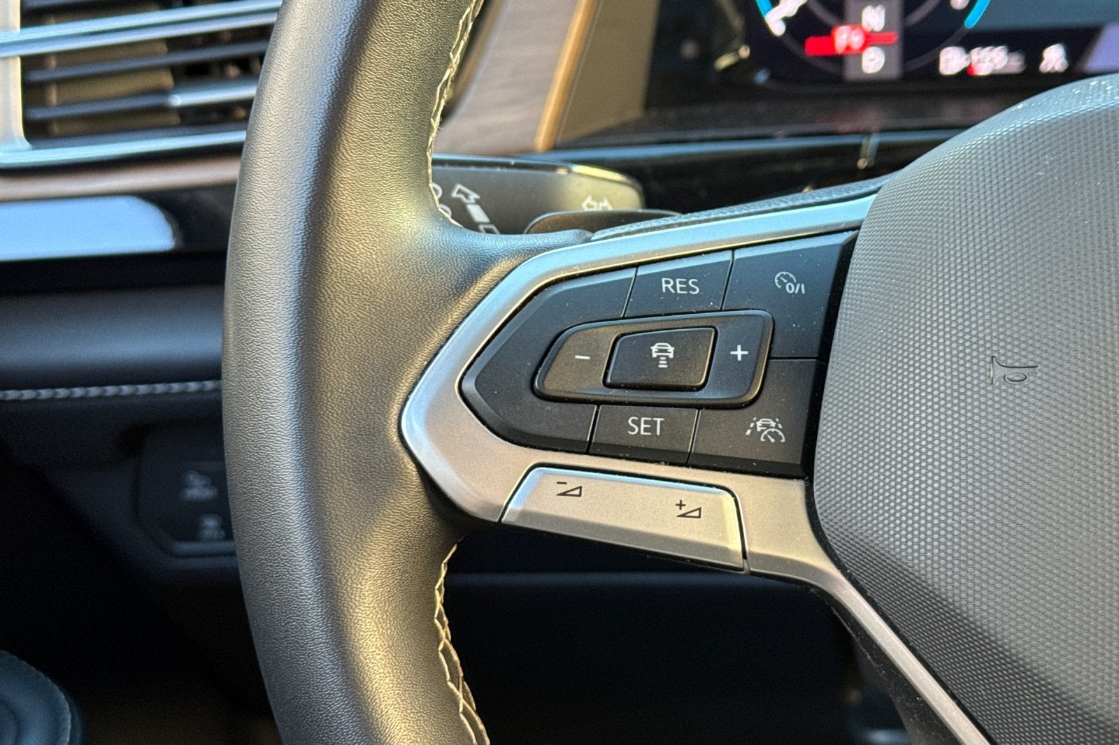 2024 Volkswagen Atlas 2.0T SE w/Technology SE TECHNOLOGY