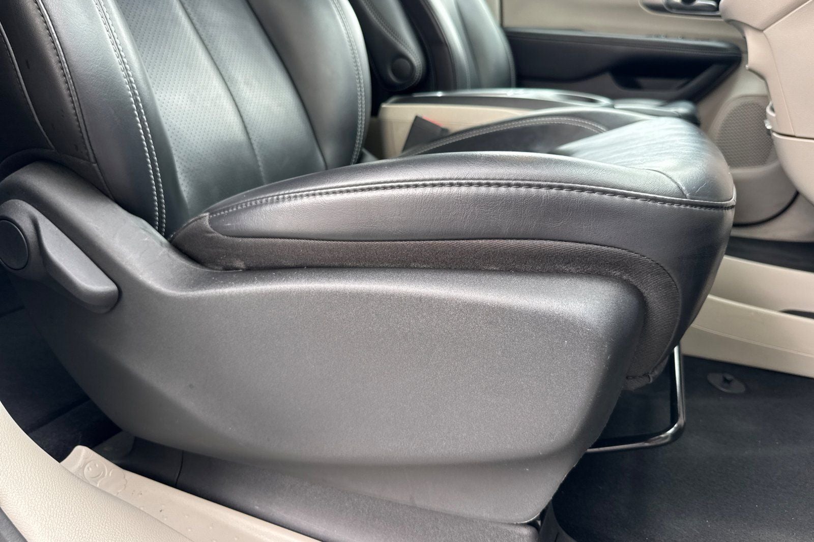 2023 Chrysler Pacifica Touring L Touring