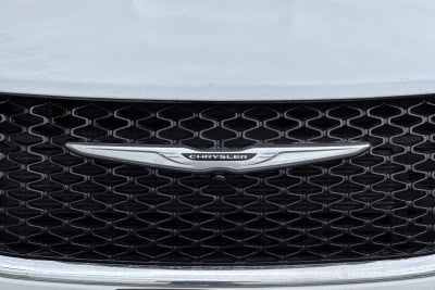 2023 Chrysler Pacifica Touring L Touring