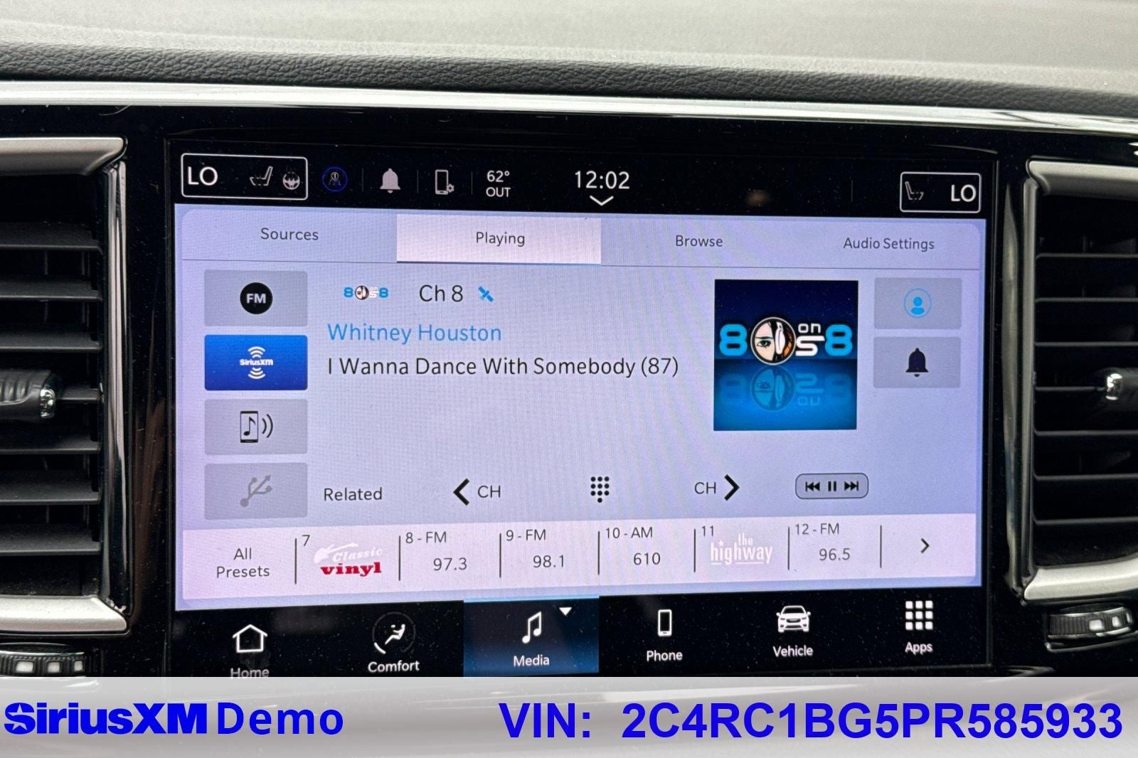 2023 Chrysler Pacifica Touring L Touring
