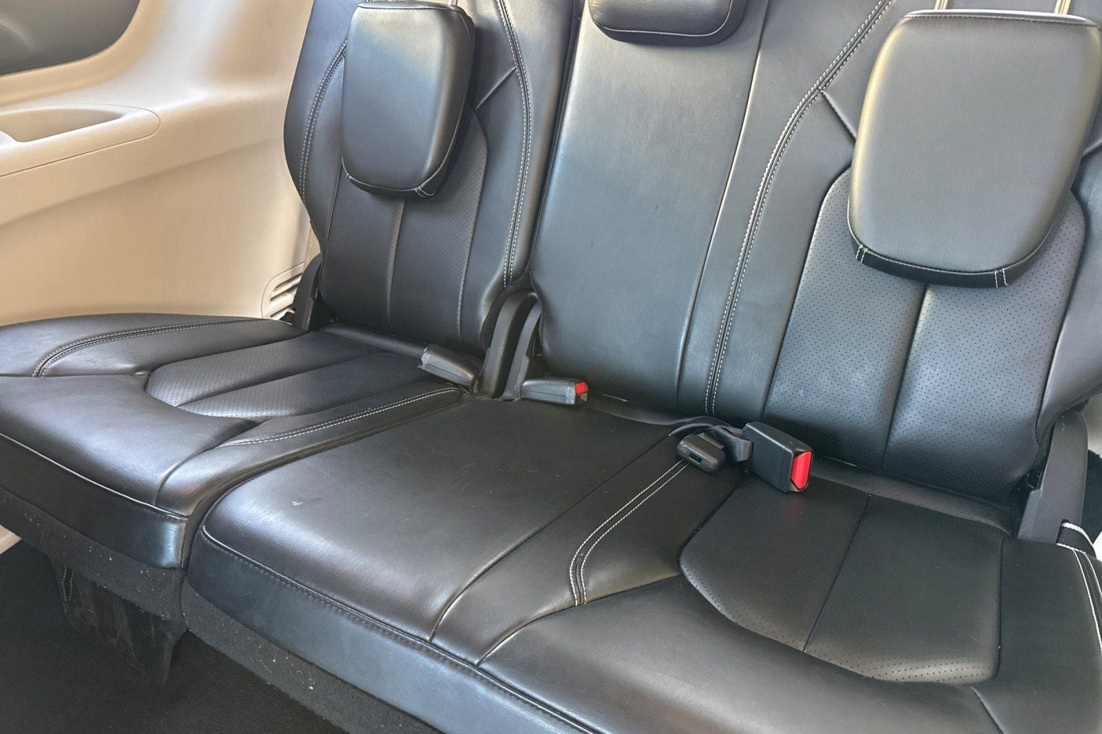 2023 Chrysler Pacifica Touring L touring