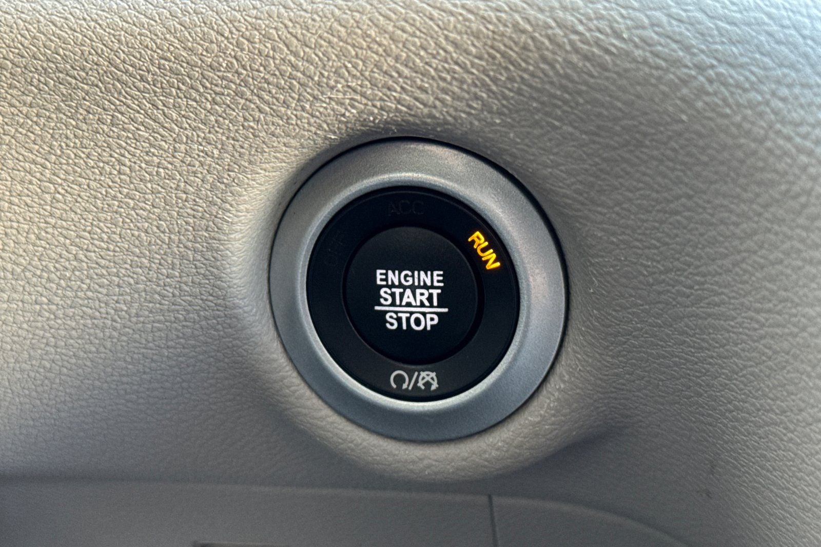 2023 Chrysler Pacifica Touring L touring