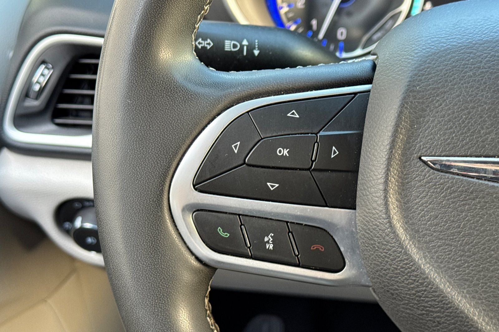 2023 Chrysler Pacifica Touring L touring