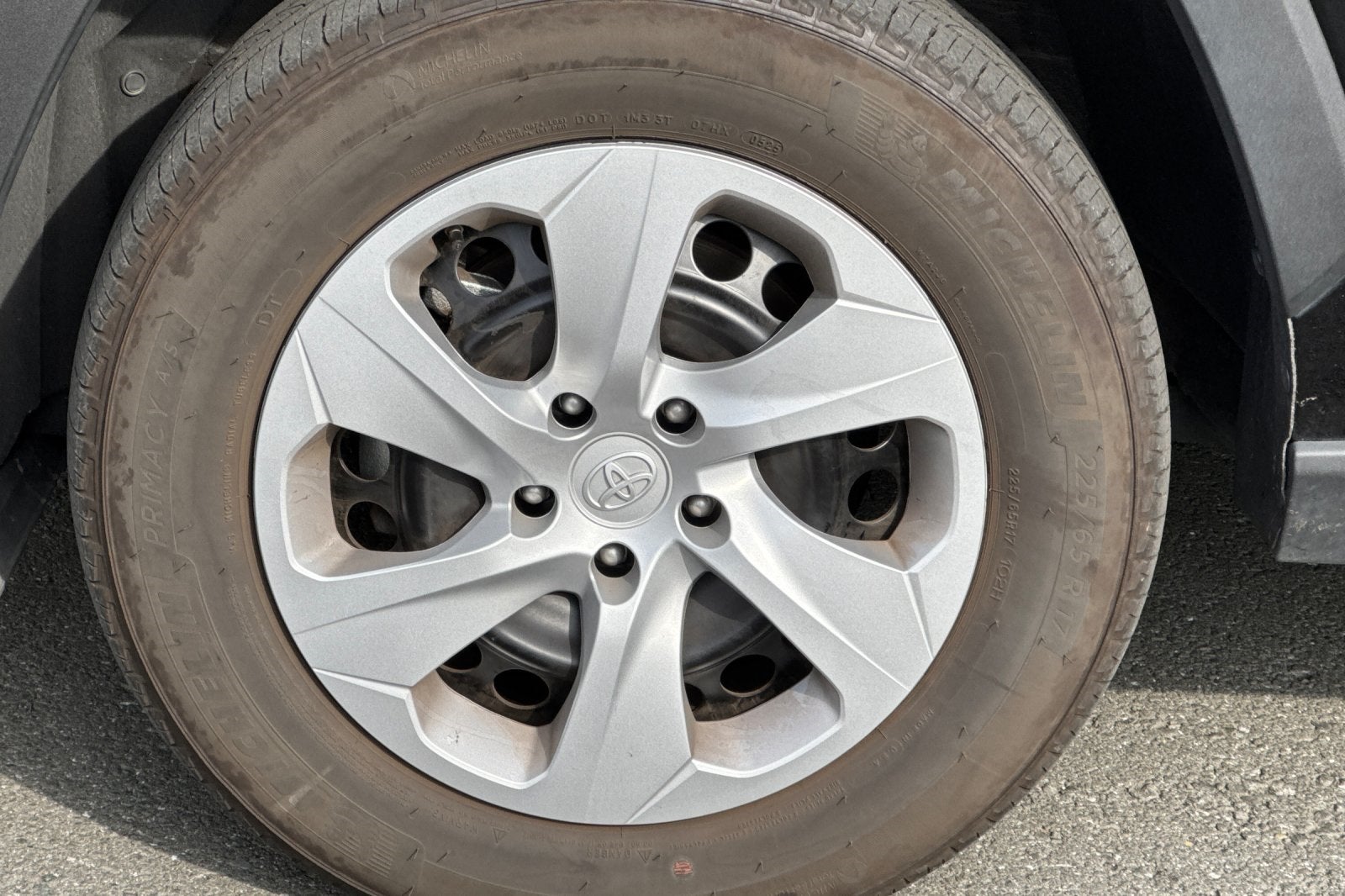 2025 Toyota RAV4 LE LE