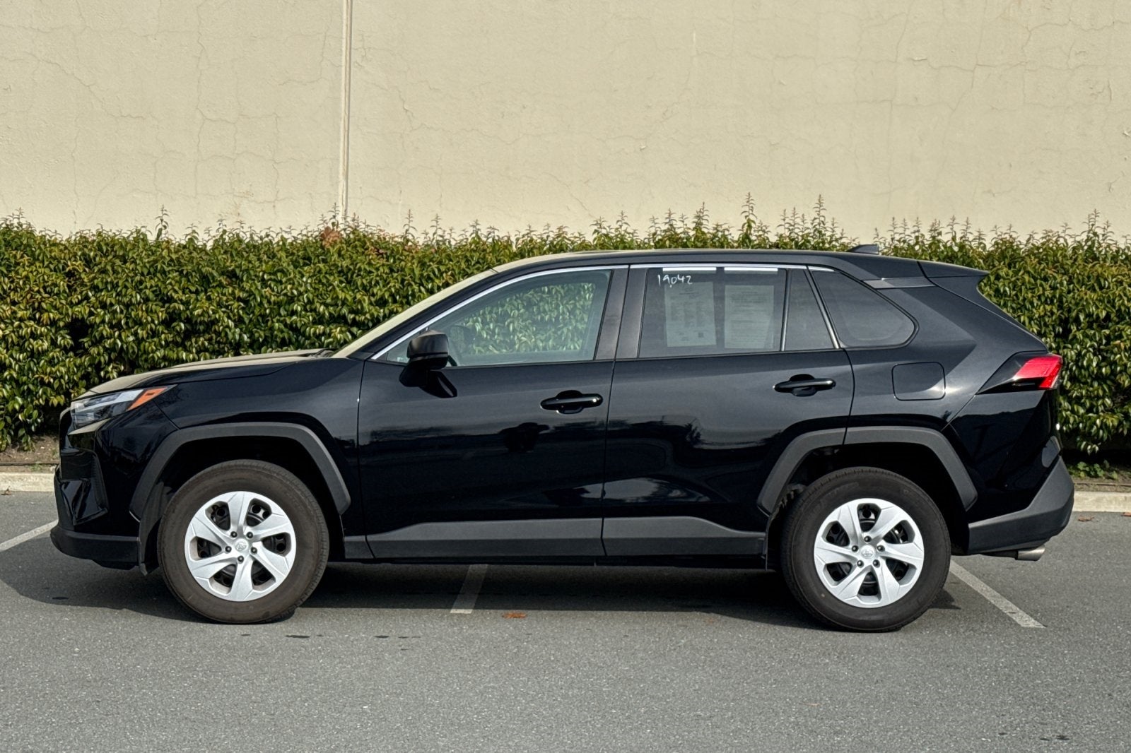 2025 Toyota RAV4 LE LE