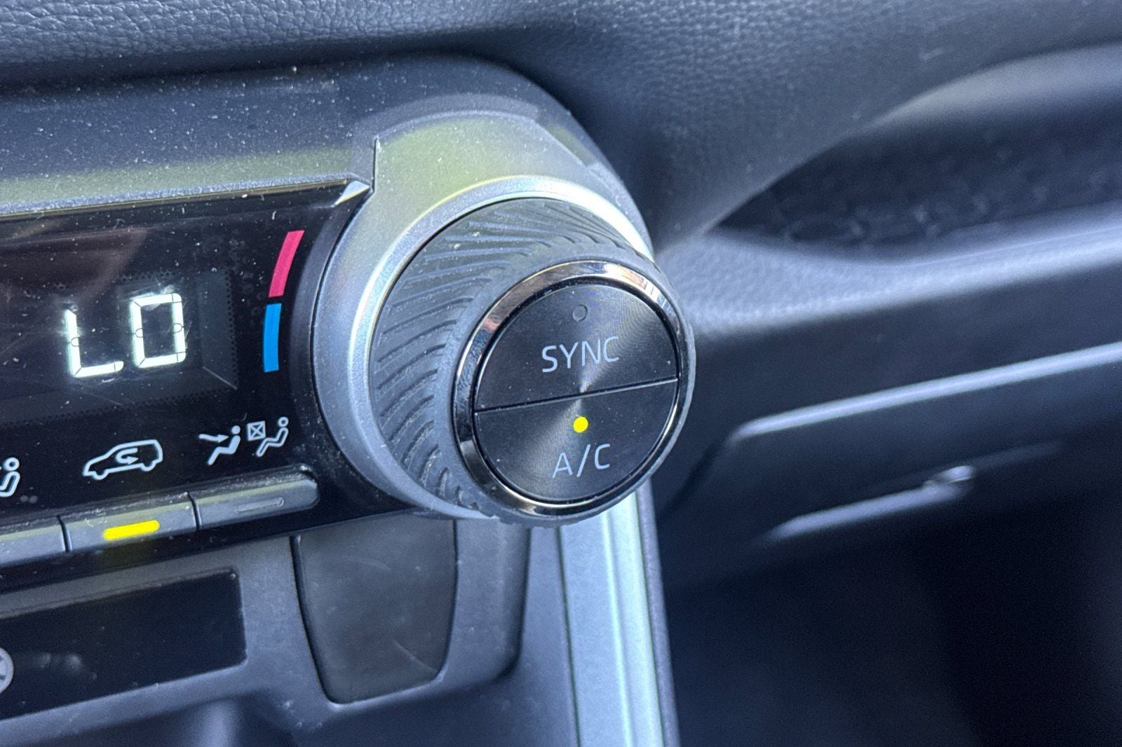 2024 Toyota RAV4 Hybrid LE LE