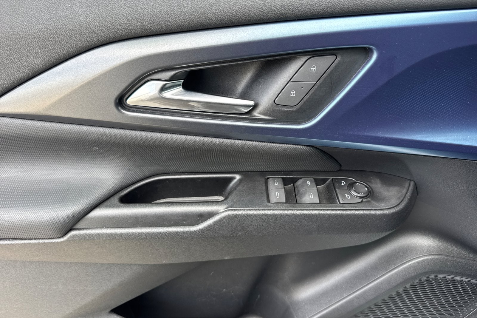 2024 Chevrolet Equinox EV LT