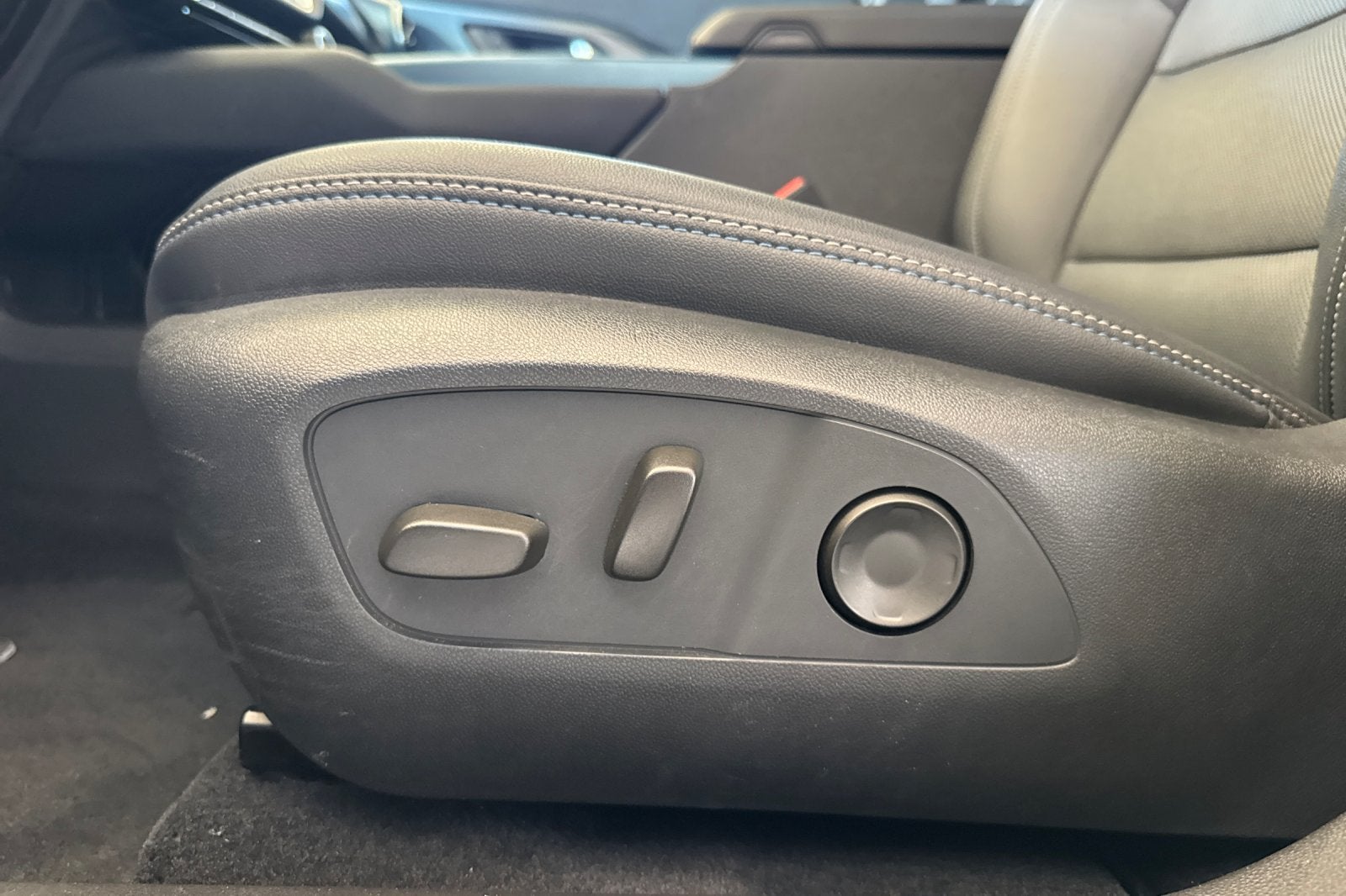 2024 Chevrolet Equinox EV LT