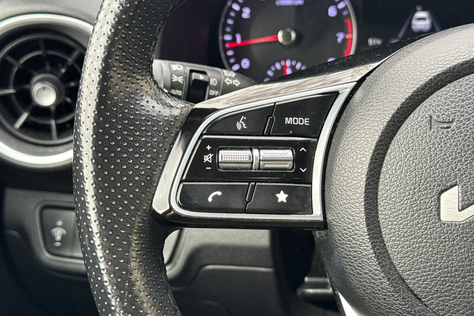 2023 Kia Forte GT-Line Technology package