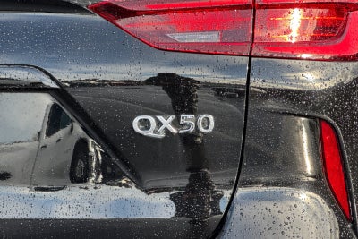 2023 INFINITI QX50 LUXE