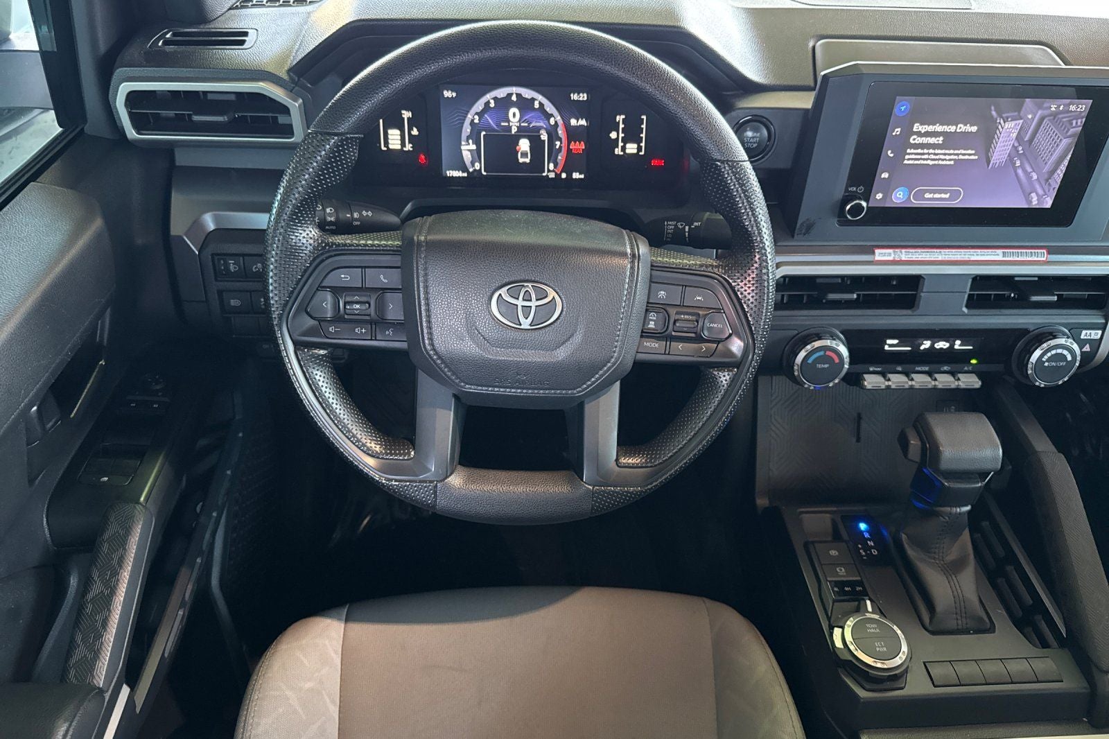 2025 Toyota Tacoma SR5 MEDIUM BED