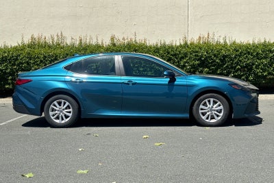 2025 Toyota Camry LE LE